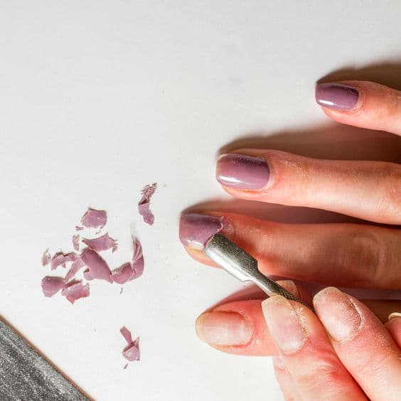 Semi-permanent removal + Basic Manicure