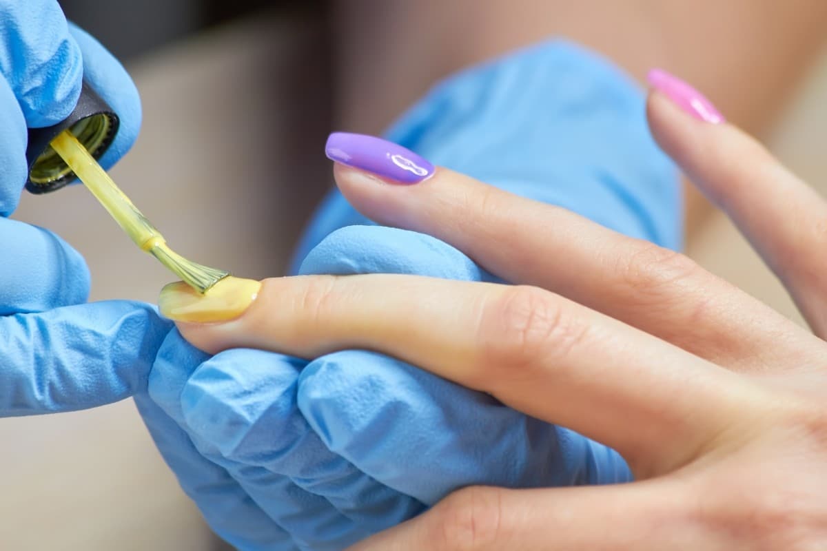 Retir SoftGel + Semipermanent Base Vitamina
